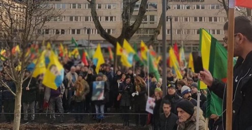 Terör örgütü PKK/YPG yandaşları İsveç'te gösteri düzenledi!